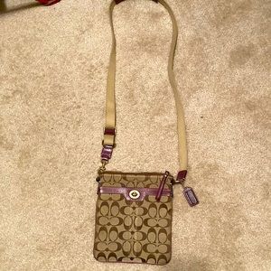 Coach crossover purse